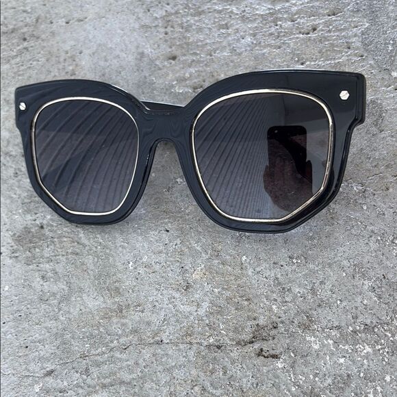 Burberry Primrose sunglasses